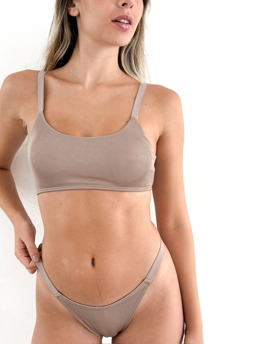 Conjunto EVA nougat