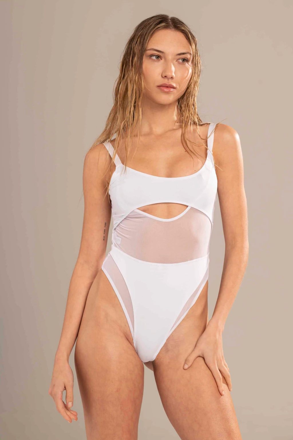 Body ICONIC blanco